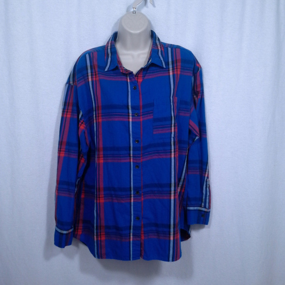 Old Navy Boyfriend shirt Size L Blue Red Plaid Cotton twill Front button - Picture 4 of 7